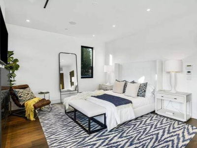 West Hollywood, United States  West Hollywood, United States