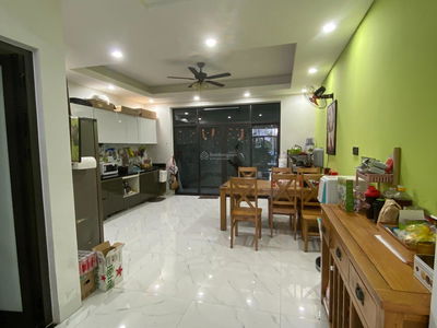 Gehäuse In Da Nang, Vietnam Gehäuse In Da Nang, Vietnam