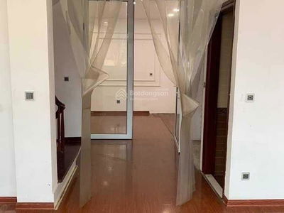 Alojamiento en Ha GJong, Vietnam Alojamiento en Ha GJong, Vietnam