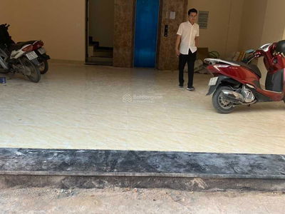 Gehäuse In Hanoi, Vietnam Gehäuse In Hanoi, Vietnam