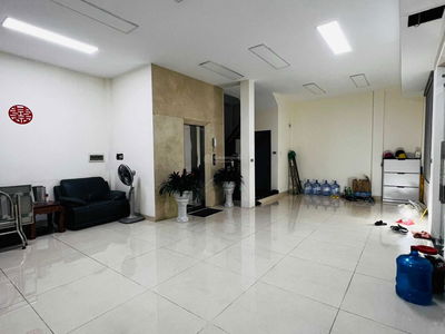 Жилье в Hanoi, Vietnam Жилье в Hanoi, Vietnam