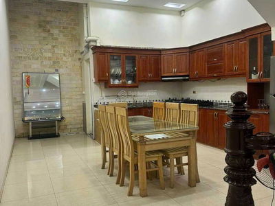 Gehäuse In Haiphong, Vietnam Gehäuse In Haiphong, Vietnam