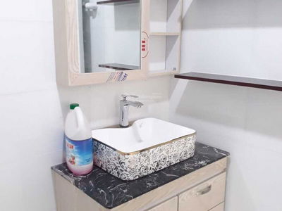 Topaz Elite, Vietnam Topaz Elite, Vietnam