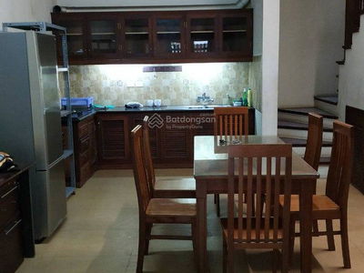 Gehäuse In Hanoi, Vietnam Gehäuse In Hanoi, Vietnam