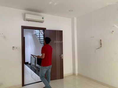 Gehäuse In Ho Chi Minh City, Vietnam Gehäuse In Ho Chi Minh City, Vietnam