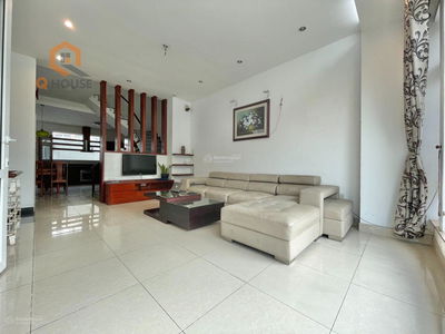 Gehäuse In Nha Be, Vietnam Gehäuse In Nha Be, Vietnam