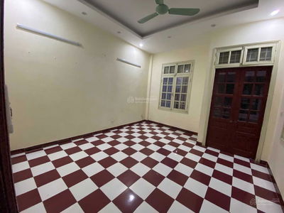 Gehäuse In Hanoi, Vietnam Gehäuse In Hanoi, Vietnam