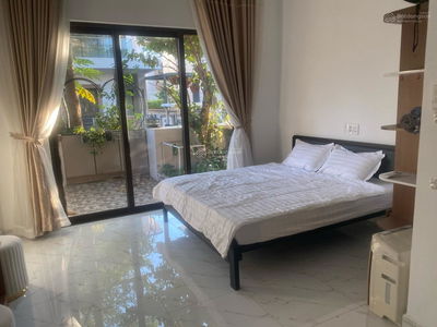 Swan Bay, Vietnam Swan Bay, Vietnam