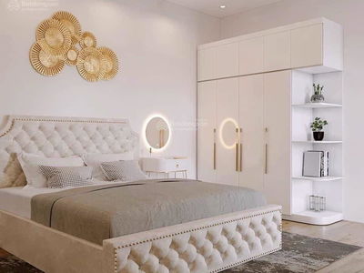 Lakeside Palace, Vietnam  Lakeside Palace, Vietnam