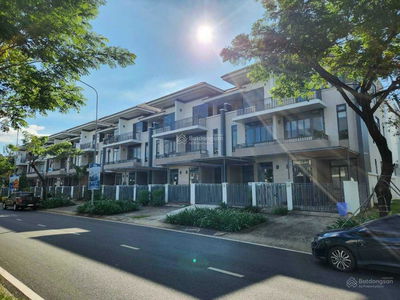 Lavila Kien A - Nha Be, Vietnam Lavila Kien A - Nha Be, Vietnam