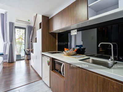 Nguyen Cuu Van Street, Vietnam Nguyen Cuu Van Street, Vietnam