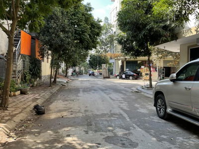 Housing in Hanoi, Vietnam Housing in Hanoi, Vietnam