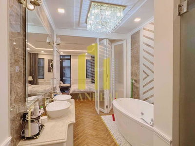 Gehäuse In Nha Be, Vietnam  Gehäuse In Nha Be, Vietnam