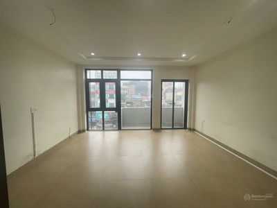 Gehäuse In Hanoi, Vietnam Gehäuse In Hanoi, Vietnam