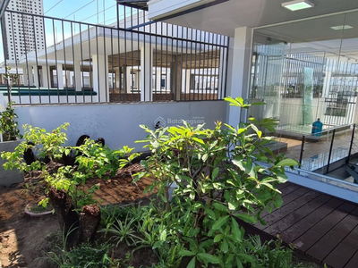 The Eden Rose, Vietnam The Eden Rose, Vietnam