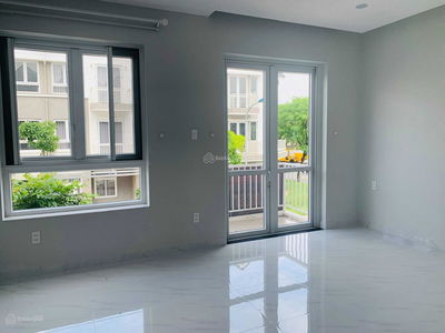 Park Riverside Tan Cang, Vietnam Park Riverside Tan Cang, Vietnam