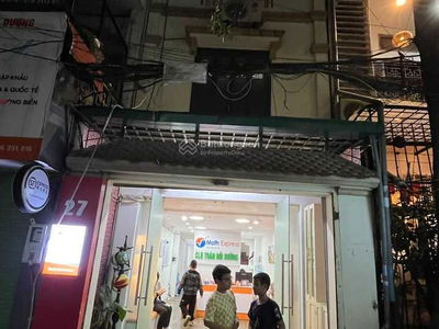 Gehäuse In Hanoi, Vietnam Gehäuse In Hanoi, Vietnam