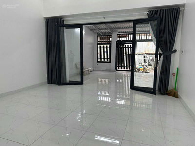 Gehäuse In Nha Be, Vietnam Gehäuse In Nha Be, Vietnam