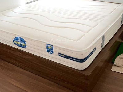 Gehäuse In Haiphong, Vietnam Gehäuse In Haiphong, Vietnam