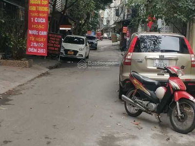 Housing in Hanoi, Vietnam Housing in Hanoi, Vietnam