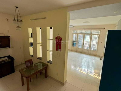 Alojamiento en Di An, Vietnam Alojamiento en Di An, Vietnam