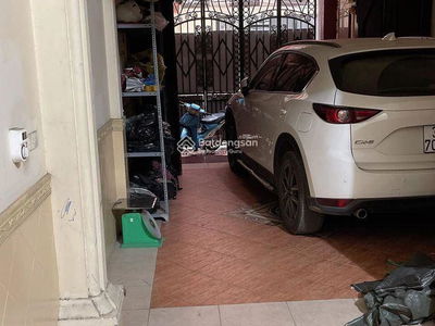 Housing in Hanoi, Vietnam Housing in Hanoi, Vietnam