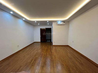 Жилье в Hanoi, Vietnam Жилье в Hanoi, Vietnam