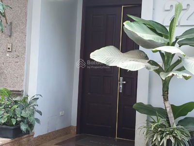 Gehäuse In Hanoi, Vietnam Gehäuse In Hanoi, Vietnam