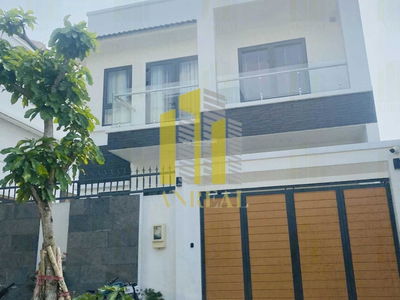 Gehäuse In Nha Be, Vietnam Gehäuse In Nha Be, Vietnam