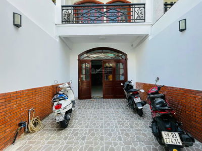 Housing in Ho Chi Minh City, Vietnam Housing in Ho Chi Minh City, Vietnam