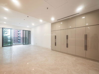 The River Thu Thiem, Vietnam The River Thu Thiem, Vietnam