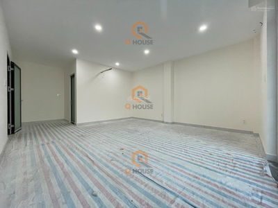 Gehäuse In Nha Be, Vietnam Gehäuse In Nha Be, Vietnam