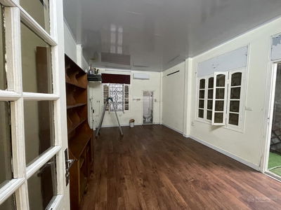 Gehäuse In Hanoi, Vietnam Gehäuse In Hanoi, Vietnam