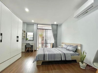 Bui Dinh Tuy Street, Vietnam Bui Dinh Tuy Street, Vietnam