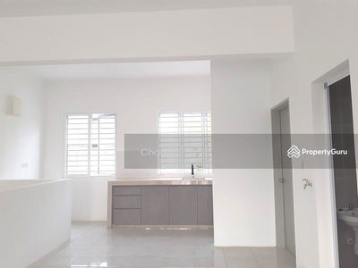 Taman Tasik Semenyih Townhouse Garden Villa near Nottingham University, Malaysia Taman Tasik Semenyih Townhouse Garden Villa near Nottingham University, Malaysia