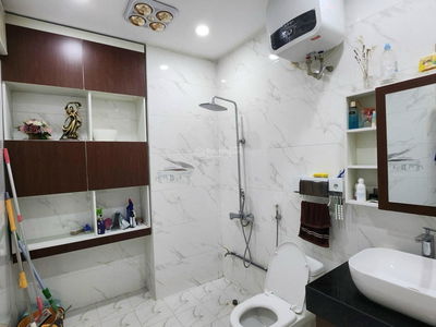 Ngoc Thuy Street, Vietnam Ngoc Thuy Street, Vietnam