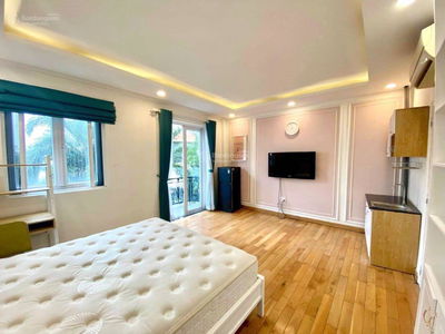 Nguyen Trai Street, Vietnam  Nguyen Trai Street, Vietnam