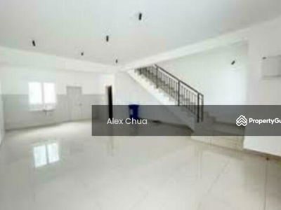 Starling @ Bandar Rimbayu, Malaysia Starling @ Bandar Rimbayu, Malaysia