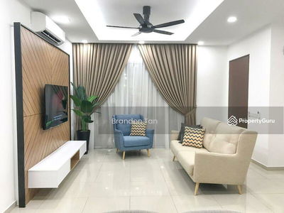 Penduline @ Bandar Rimbayu, Malaysia Penduline @ Bandar Rimbayu, Malaysia