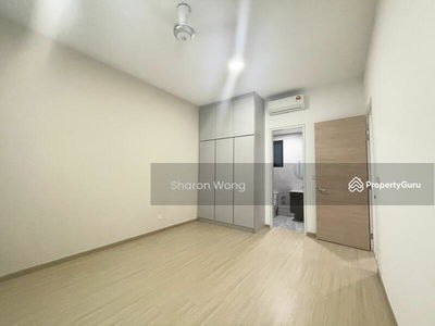 Trinity Pentamont, Malaysia Trinity Pentamont, Malaysia