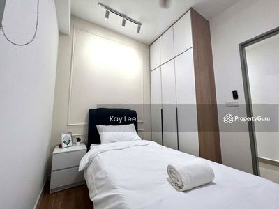 M Vertica, Malaysia M Vertica, Malaysia