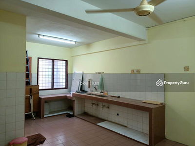 Taman Bukit Serdang BS 5, Malaysia Taman Bukit Serdang BS 5, Malaysia