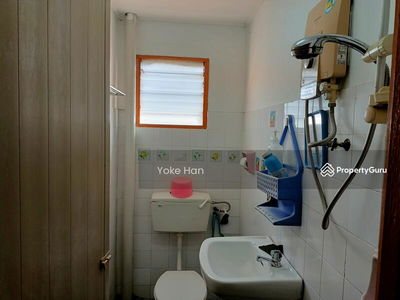 Taman Bukit Serdang BS 5, Malaysia Taman Bukit Serdang BS 5, Malaysia