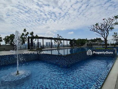 Axis Crown, Malaysia Axis Crown, Malaysia