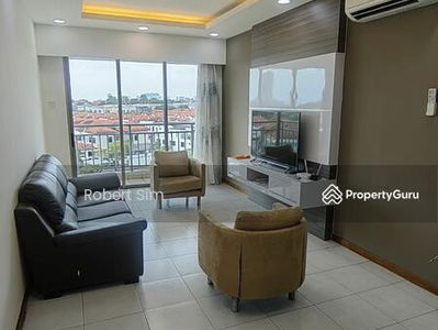 Molek Pine, Malaysia Molek Pine, Malaysia