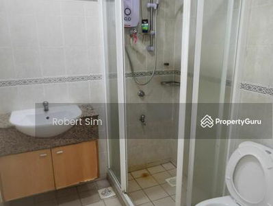 Molek Pine, Malaysia Molek Pine, Malaysia