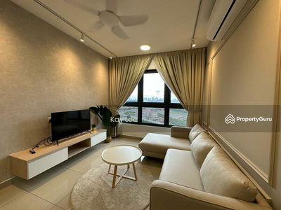 M Vertica, Malaysia M Vertica, Malaysia