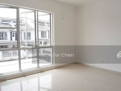 MRT New 2sty Terraced House Taman Dato Demang Equine Lp Seri Kembangan, Malaysia MRT New 2sty Terraced House Taman Dato Demang Equine Lp Seri Kembangan, Malaysia