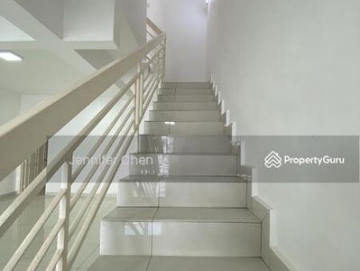 MRT New 2sty Terraced House Taman Dato Demang Equine Lp Seri Kembangan, Malaysia MRT New 2sty Terraced House Taman Dato Demang Equine Lp Seri Kembangan, Malaysia