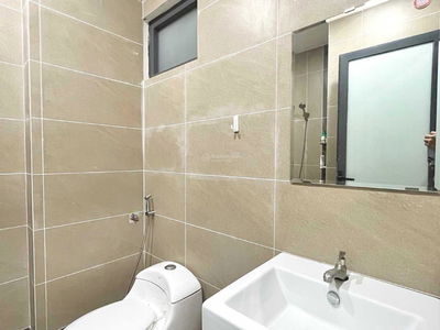 Phan Xich Long Street, Vietnam  Phan Xich Long Street, Vietnam